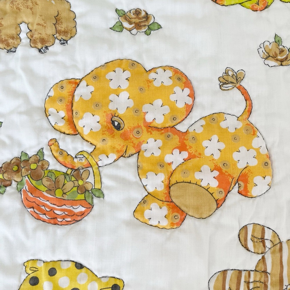 Vintage 1970s Handmade Baby Quilt - Picture 11 of 16